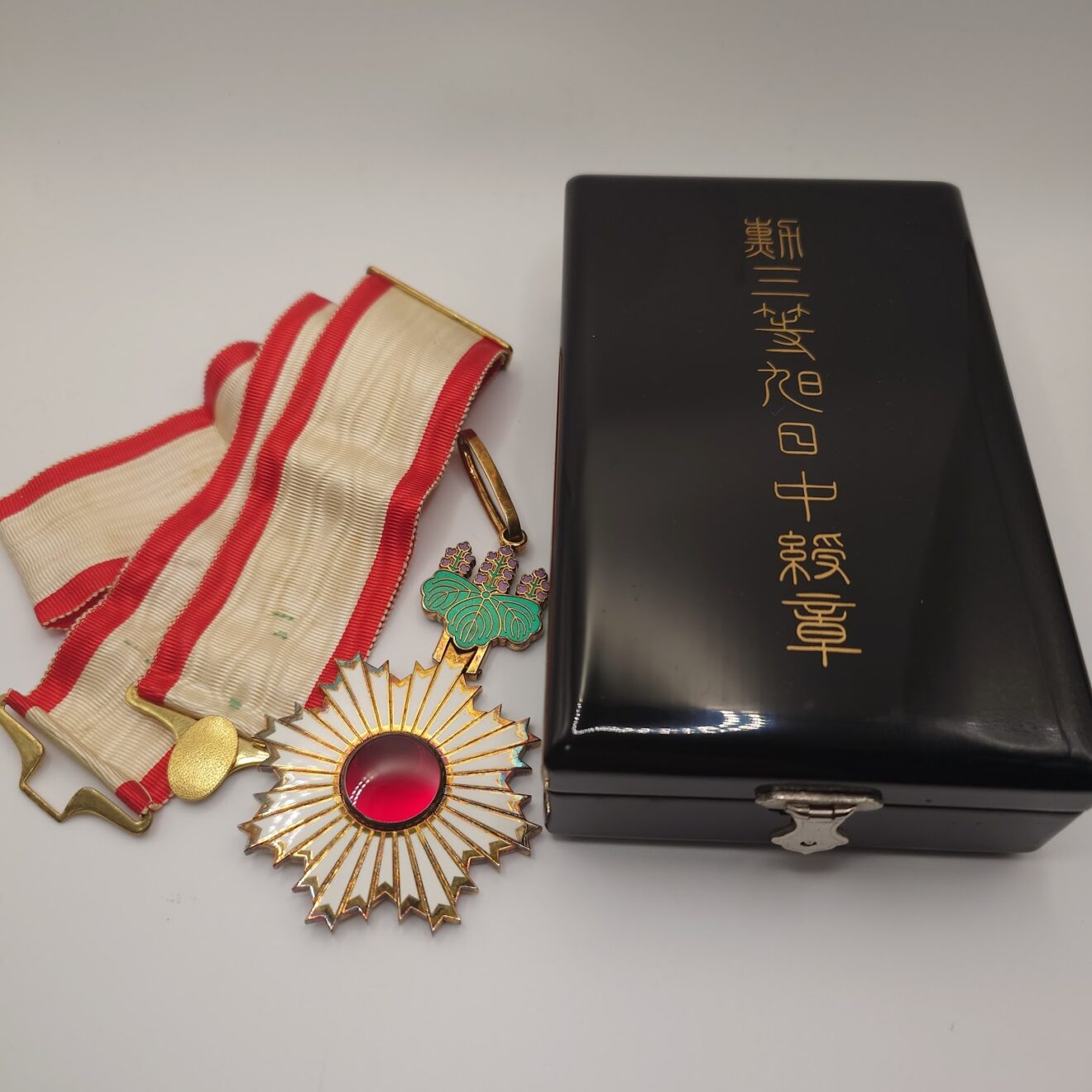 [八7822] 勲章 勲三等旭日中綬章 20240301_182948.jpg